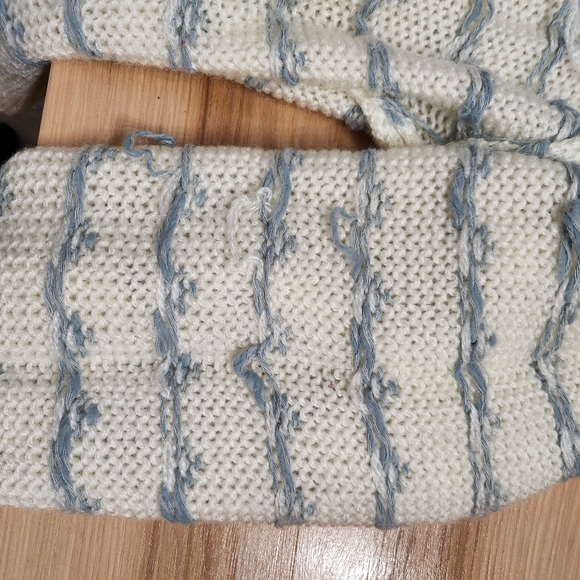 Vintage Cabin Creek Sweater - Picture 14 of 14